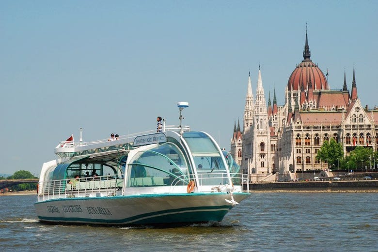 Descobrindo Budapeste de barco