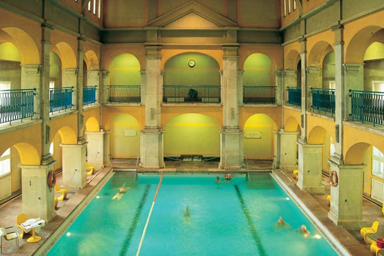 Una de las piscinas de los Baños Rudas