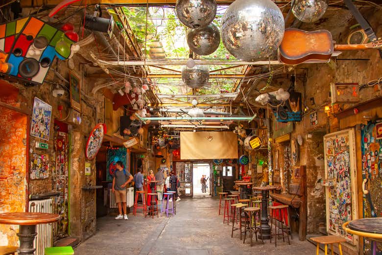 Szimplar, il più famoso ruin bar di Budapest