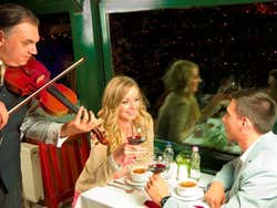 Cena in barca sul Danubio