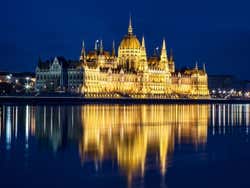 Parlamento di notte
