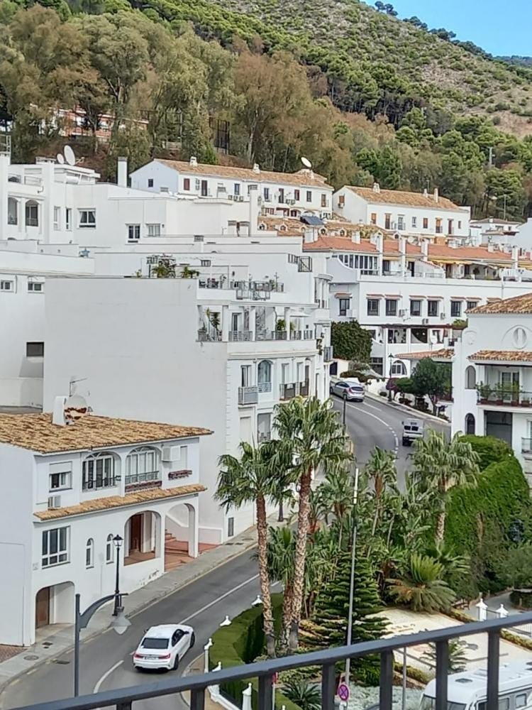 Foto 1 de 3