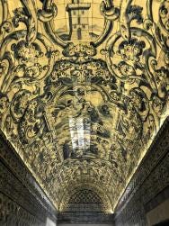 Foto {1} di {2}