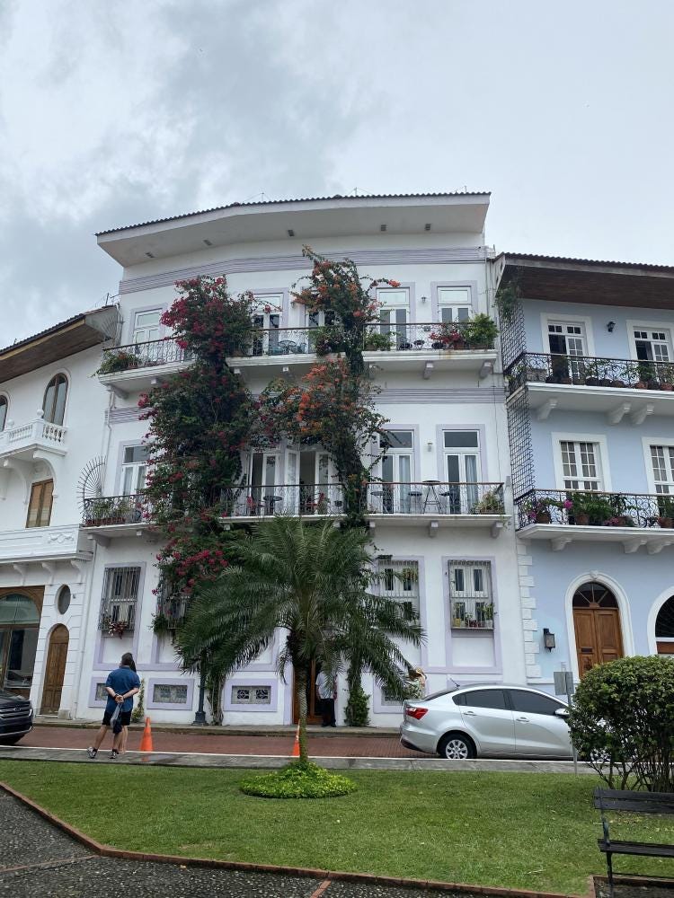 Foto 1 de 3