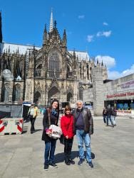 Foto {1} di {2}