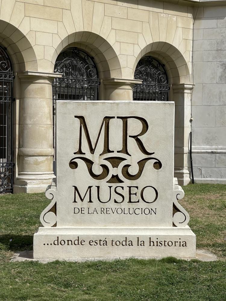 Foto 1 de 3