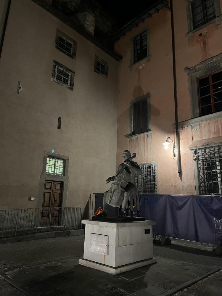 Foto 2 di 3