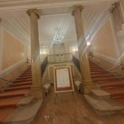 Foto {1} di {2}