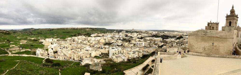 Foto 2 di 3