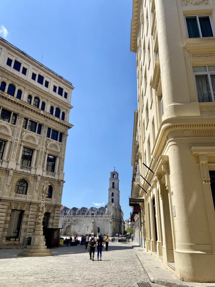 Foto 1 de 3