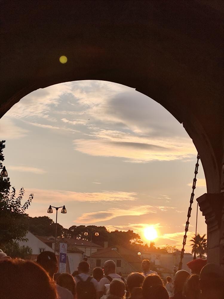 Foto 1 di 4