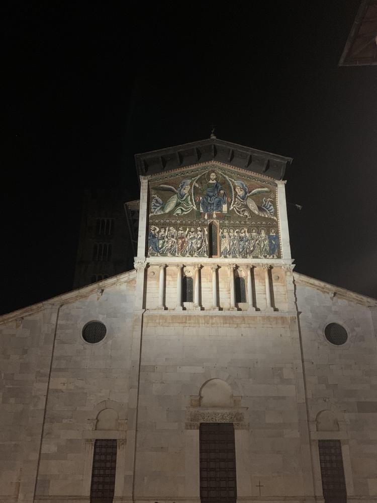Foto 1 di 5