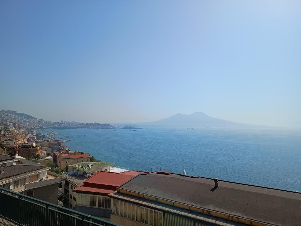 Foto 1 di 2
