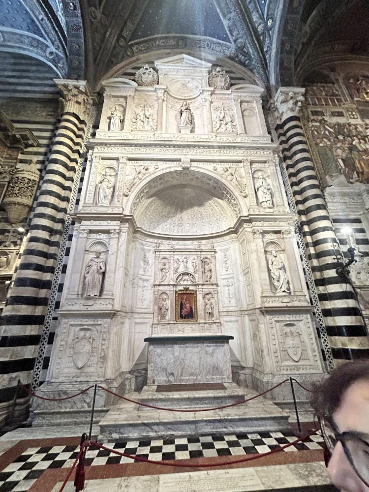 Foto 4 di 5
