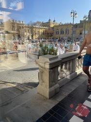 Foto {1} di {2}