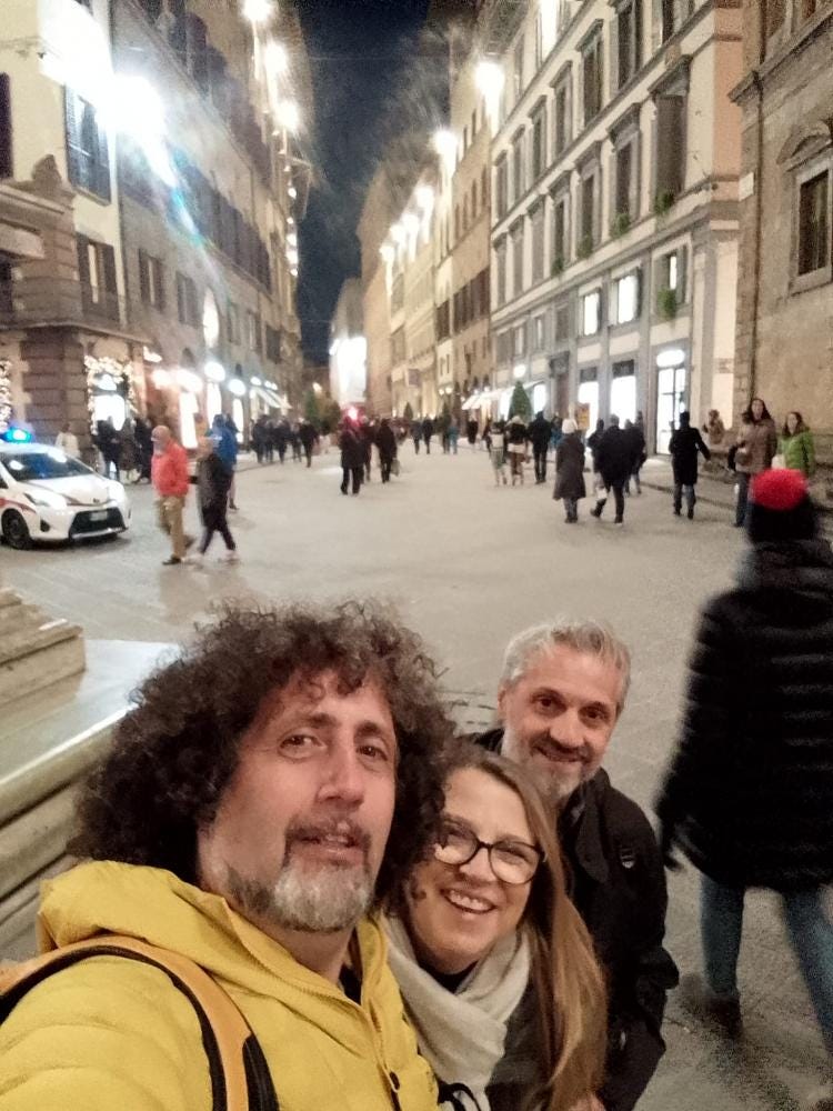 Foto 1 di 2