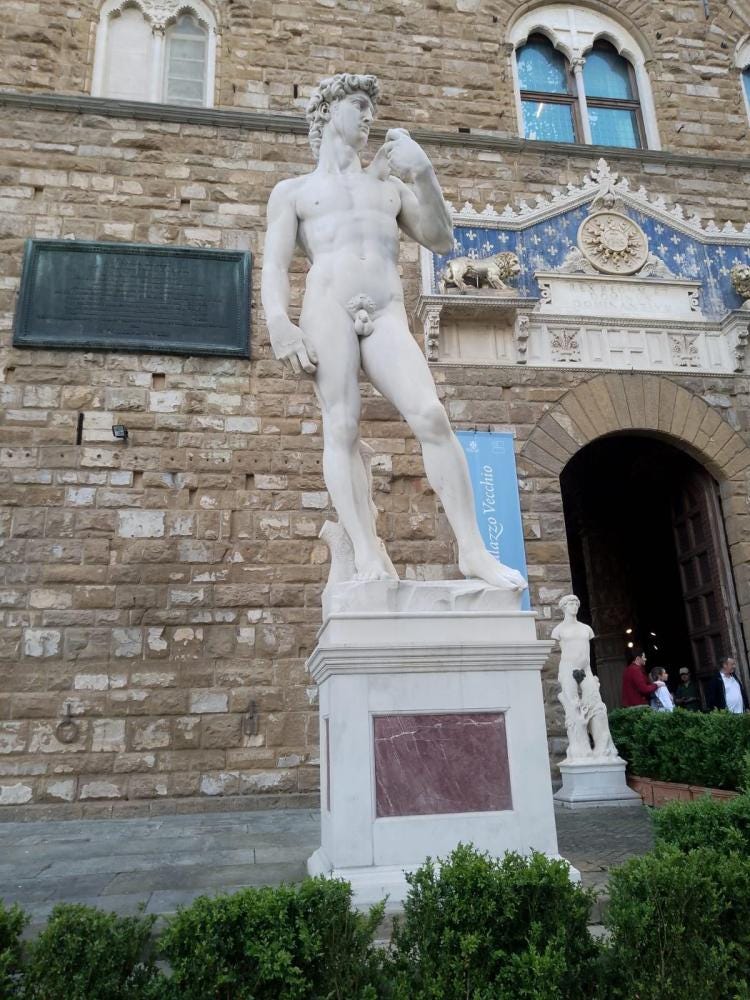 Foto 2 di 3