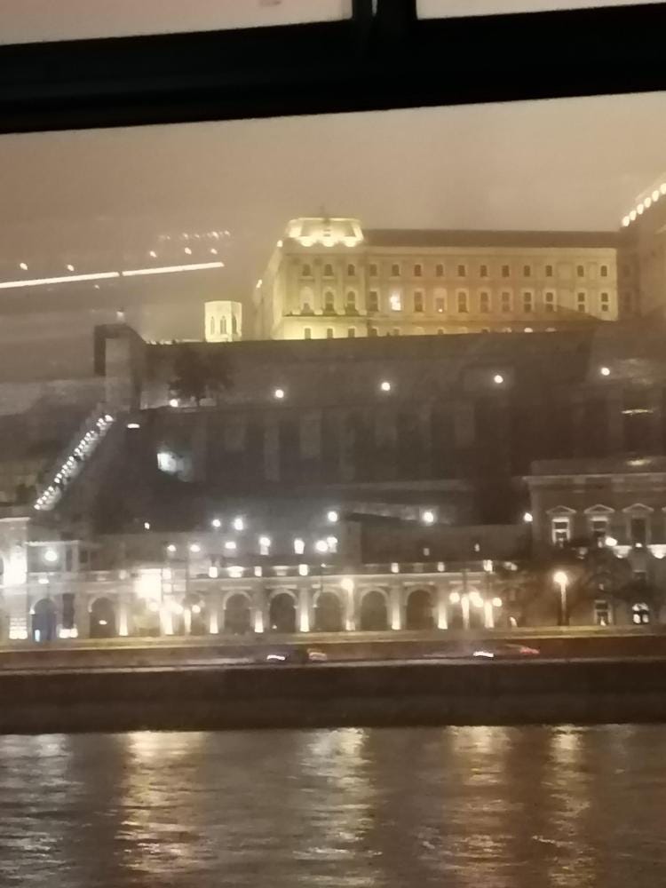 Foto 1 di 3