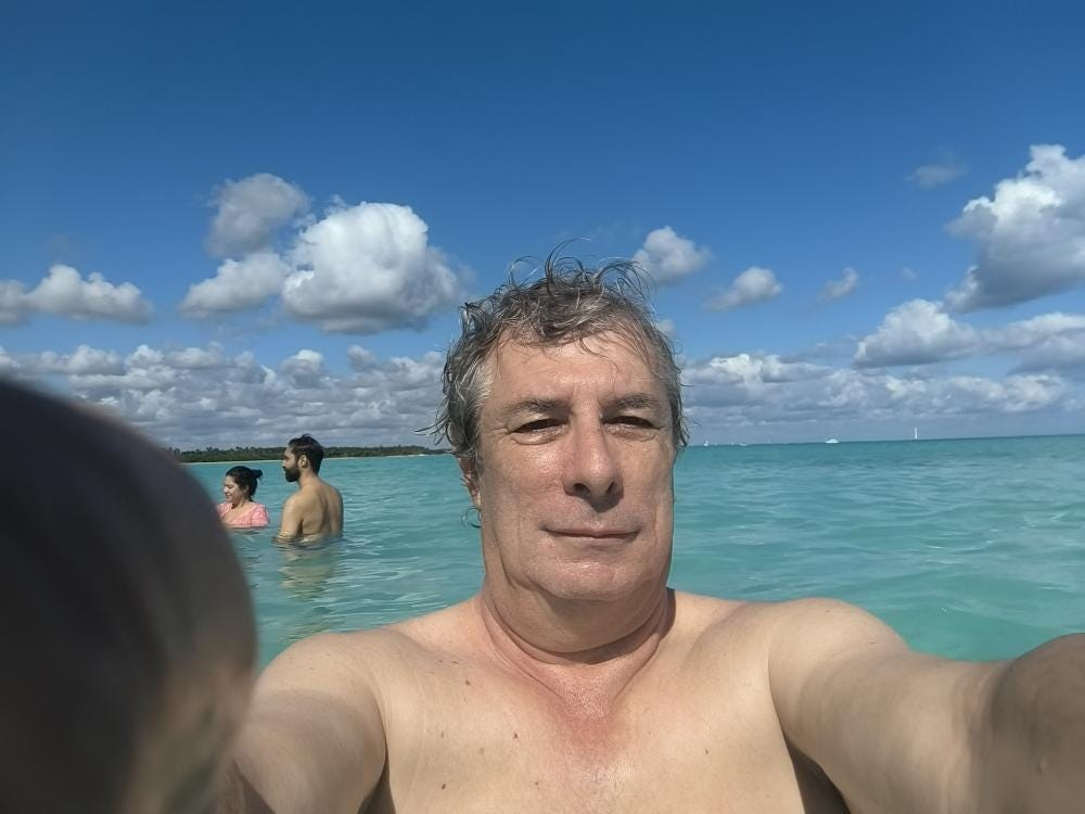 Foto 1 de 3