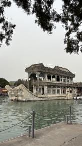 Foto {1} di {2}