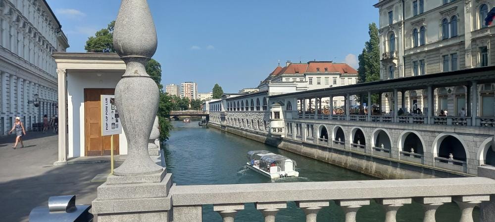 Foto 1 de 8