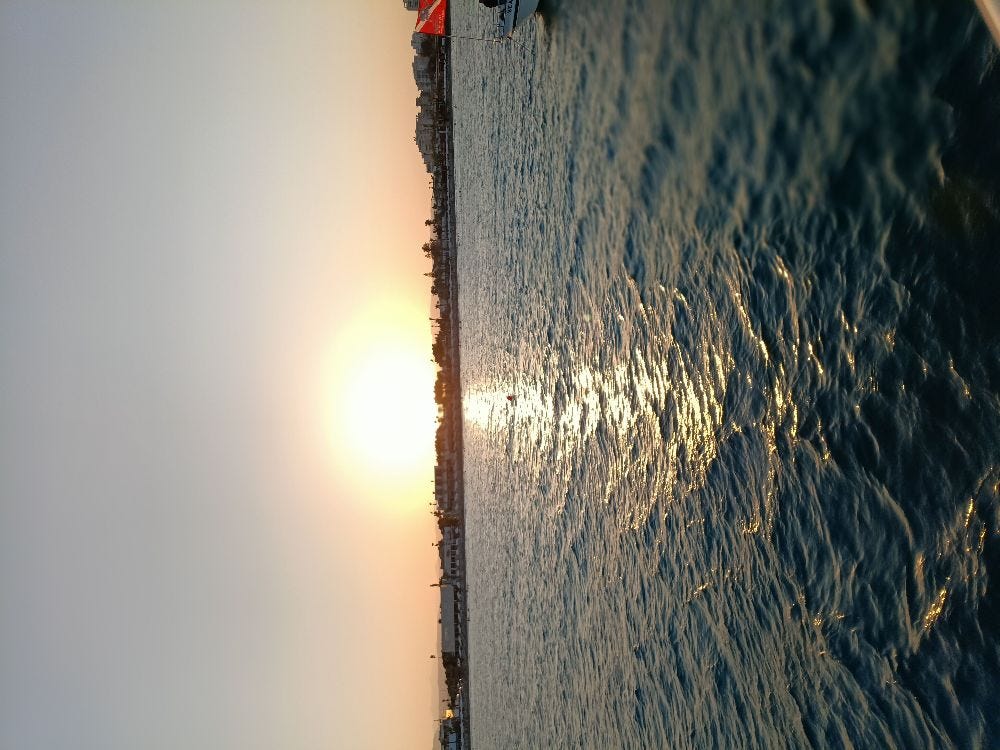 Foto 1 di 3