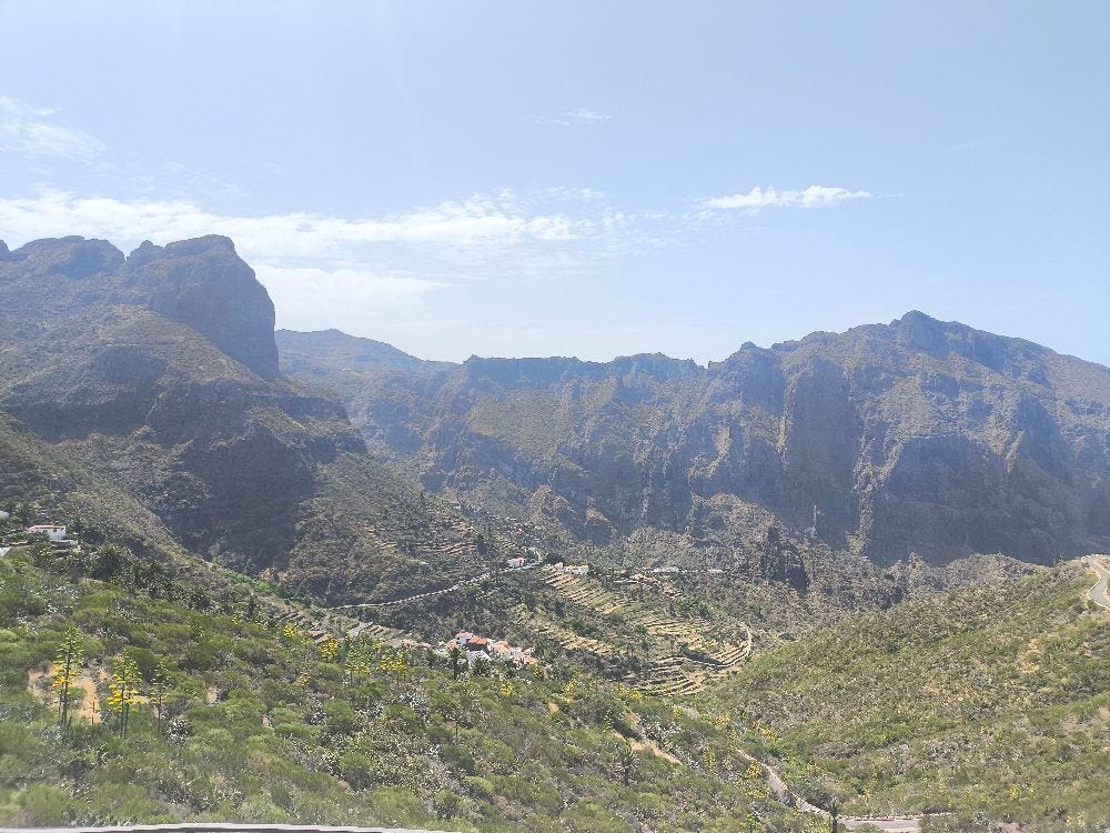 Foto 1 de 3