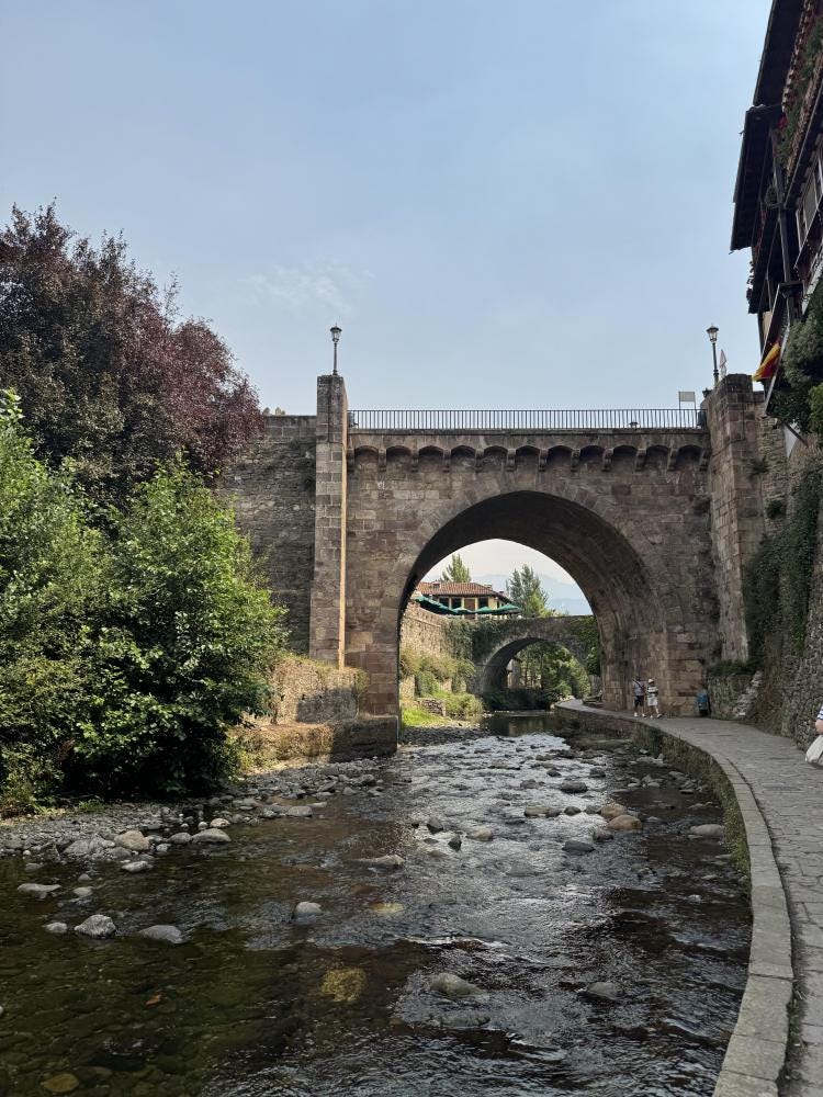 Foto 1 di 2