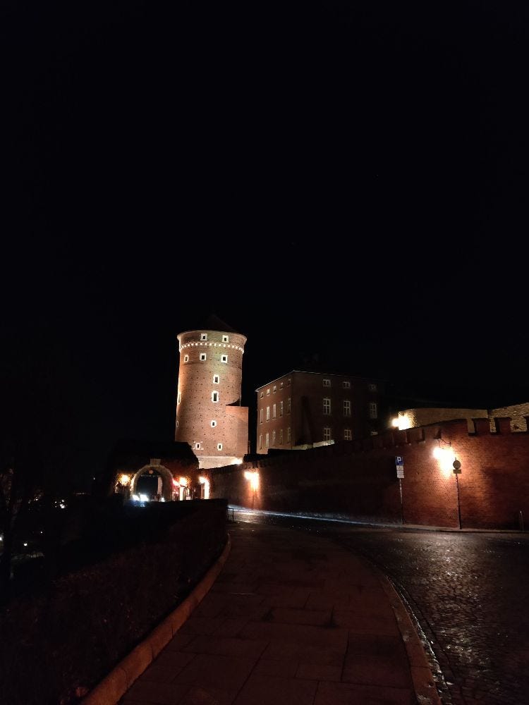 Foto 1 di 2