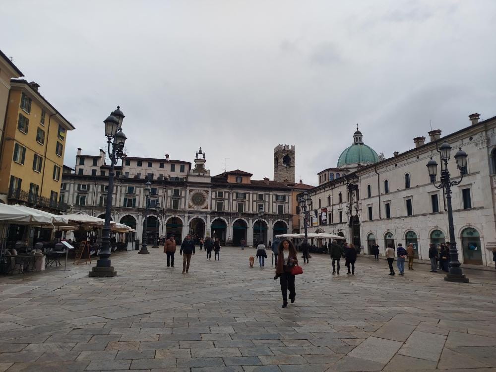 Foto 2 di 5