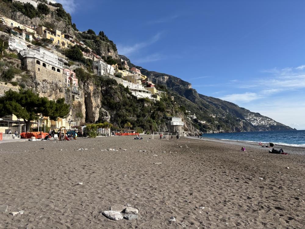 Foto 2 di 2