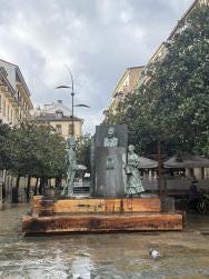 Foto 1 de 2