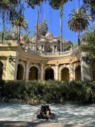 Foto {1} di {2}