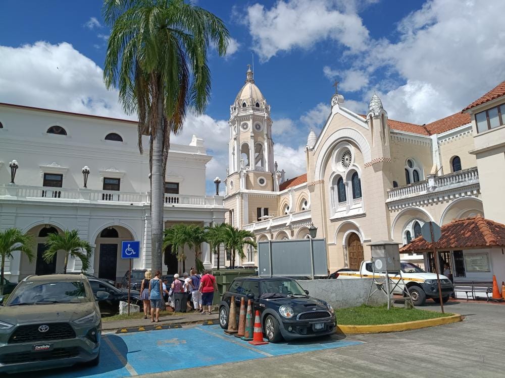 Foto 1 de 3