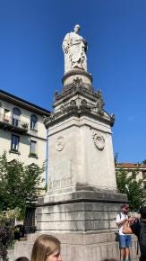 Foto 1 de 3