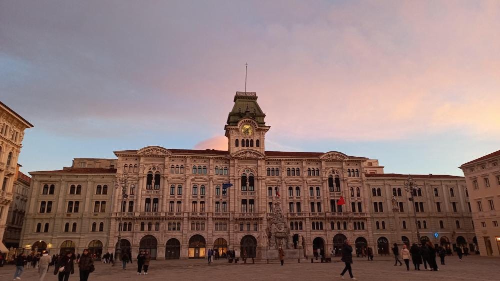 Foto 1 di 4