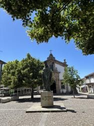 Foto {1} di {2}