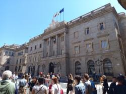 Foto {1} di {2}