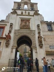 Foto {1} di {2}