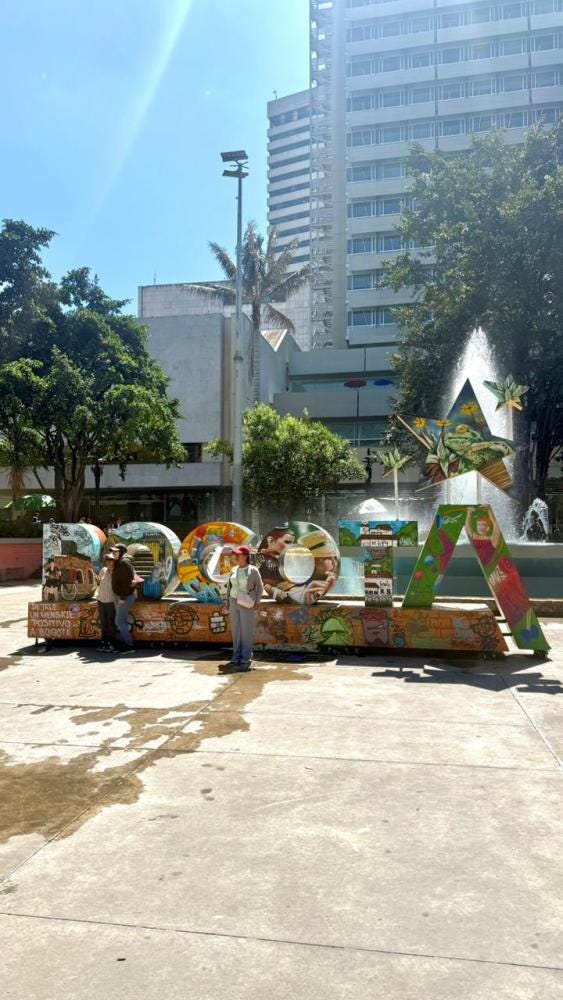 Foto 1 de 3