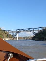 Image {1} of {2}