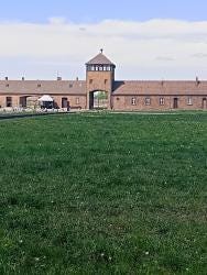 Foto {1} di {2}