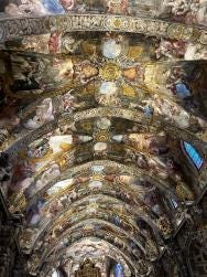 Foto {1} di {2}