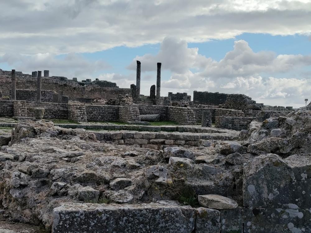 Foto 4 di 10