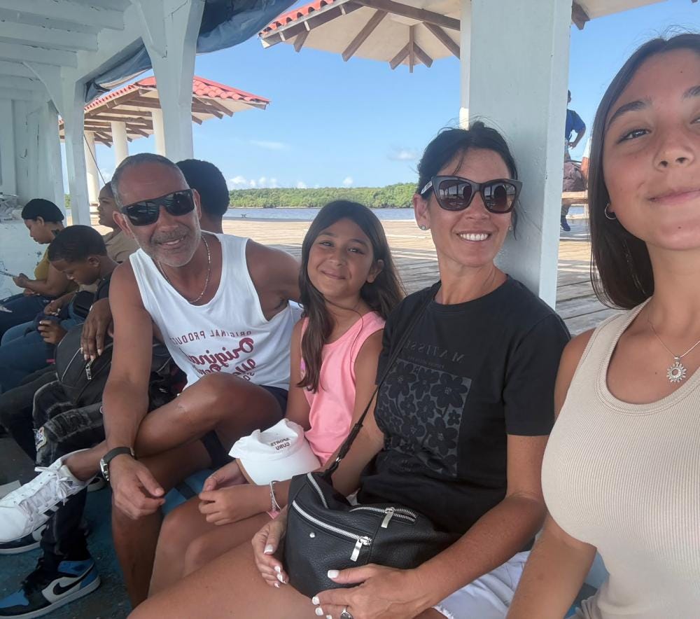 Foto 1 de 3