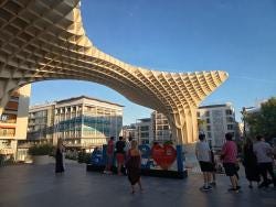 Foto {1} di {2}