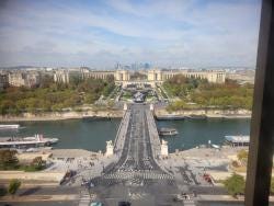 Foto {1} di {2}
