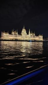 Foto {1} di {2}