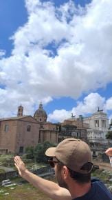 Foto {1} di {2}