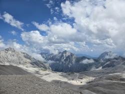 Foto {1} di {2}